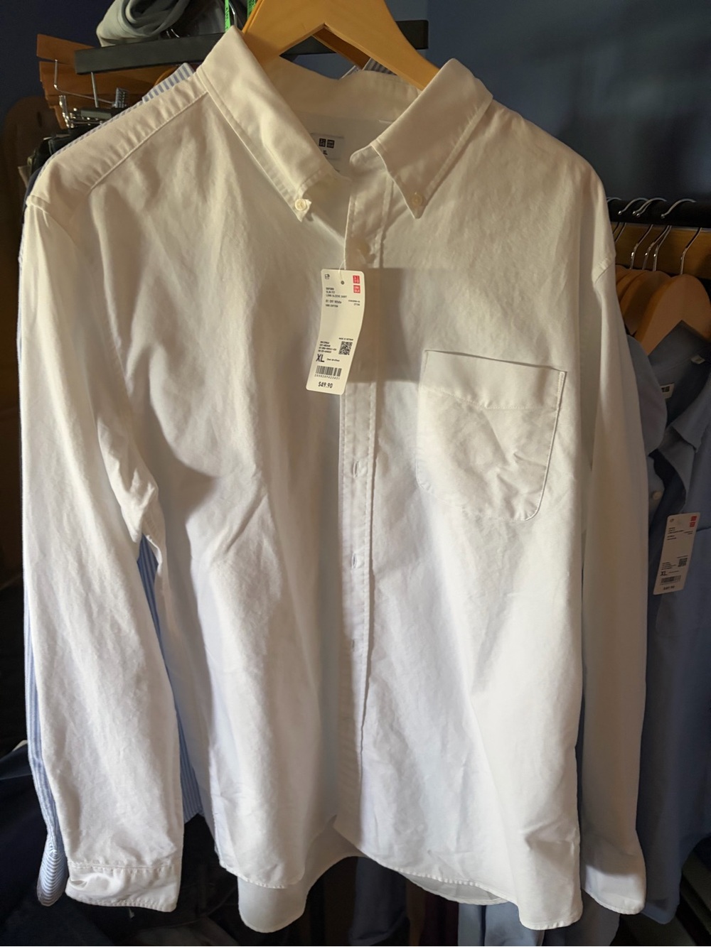 Uniqlo Slim XL Oxford White